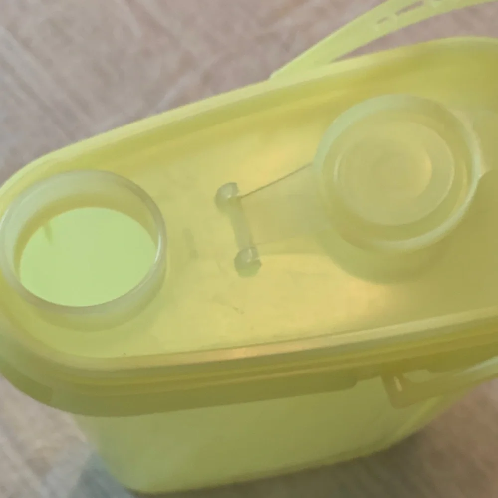 Tupperware Vintage Lemon Yellow Juice/Beverage Pitcher 1970s & Juice Strainer